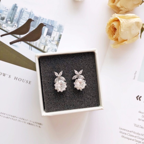 47% Off Sale✨Cubic Zirconia Earrings - Picture 2 of 5